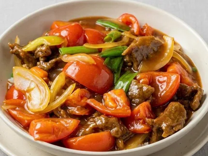 Beef & Tomato Chow Mein