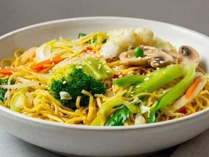 Mixed Vegetables Chow Mein